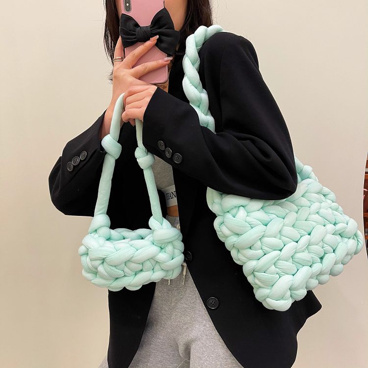 Icelandic woolen bag 24