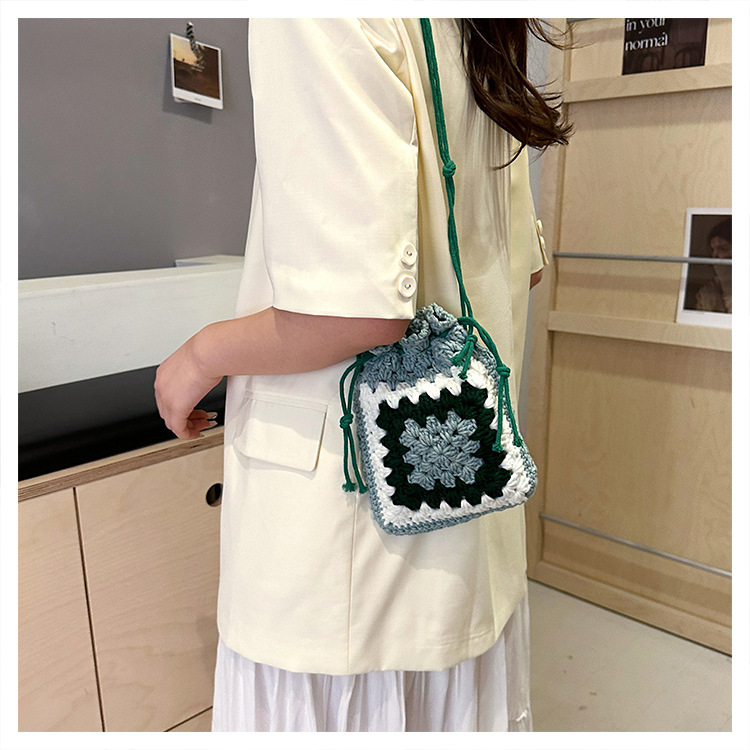 knitted crochet bag 31